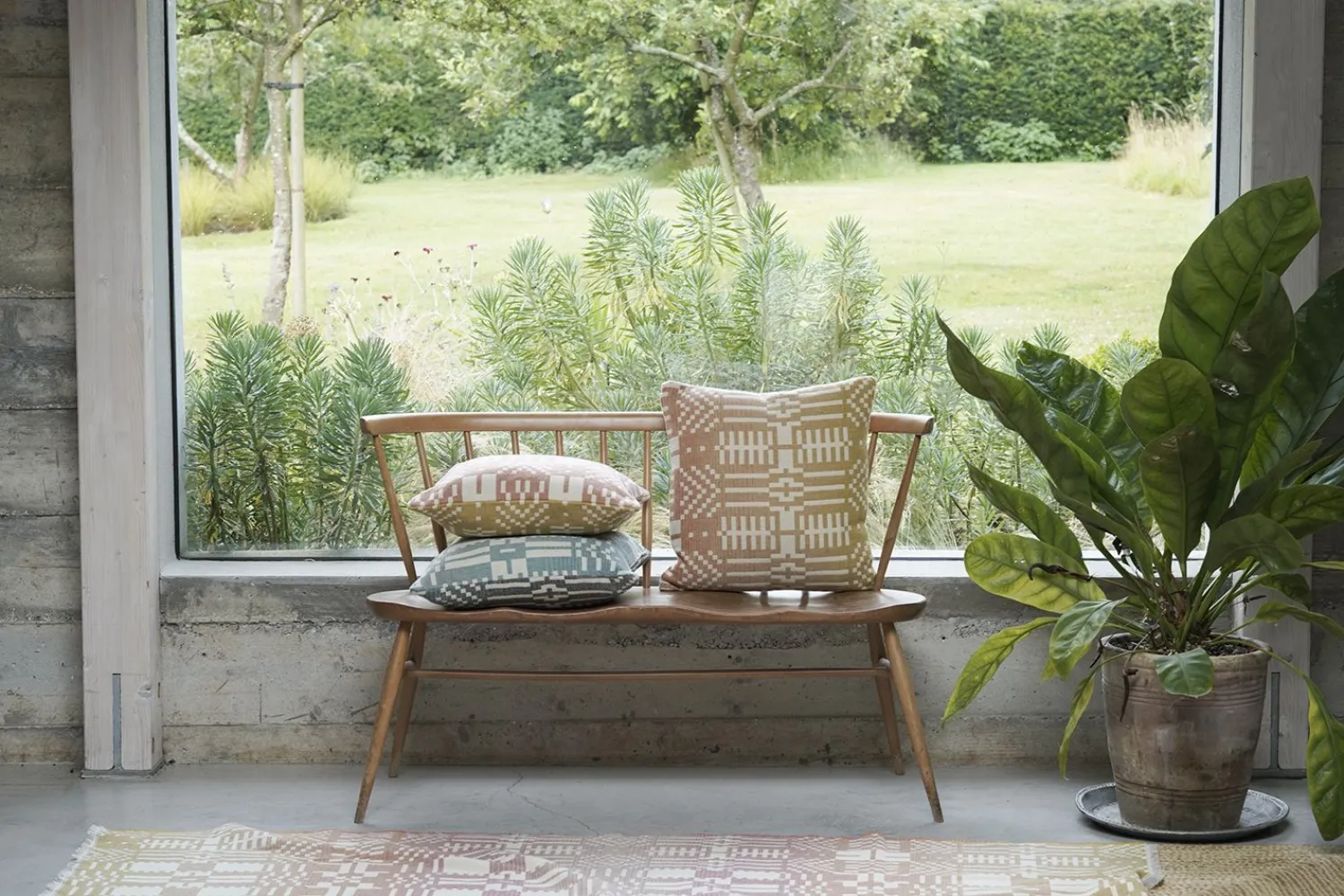 Cushions^Donna Wilson Here Comes The Sun Woven Cushion
