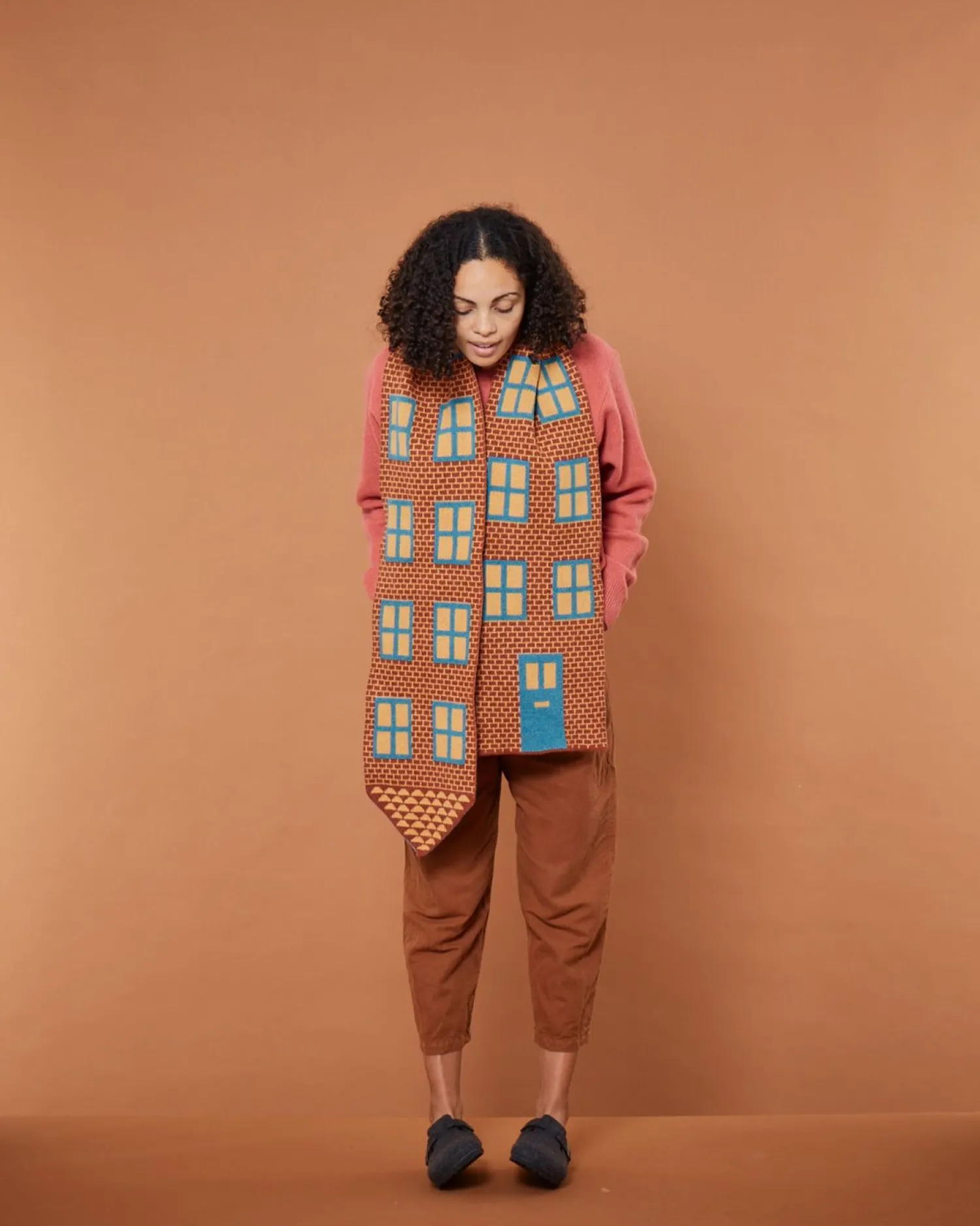 Scarves + Shawls^Donna Wilson House Shaped Scarf - Ember