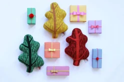 Cushions^Donna Wilson Leaf Shaped Mini - Green